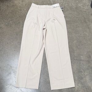 NWT Uniqlo Natural Pleated Wide Pants